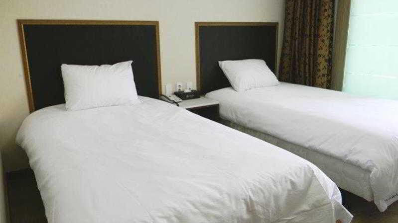 Sims Hotel Jeju Exterior photo
