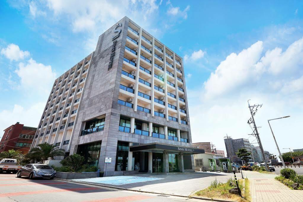 Sims Hotel Jeju Exterior photo